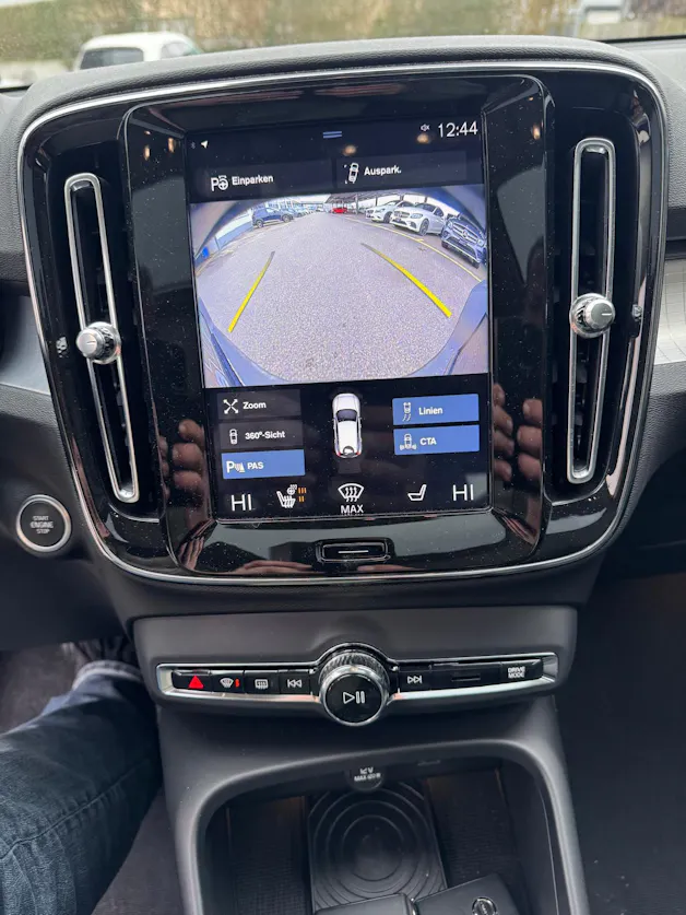 VOLVO XC40 T5 AWD Momentum Geartronic