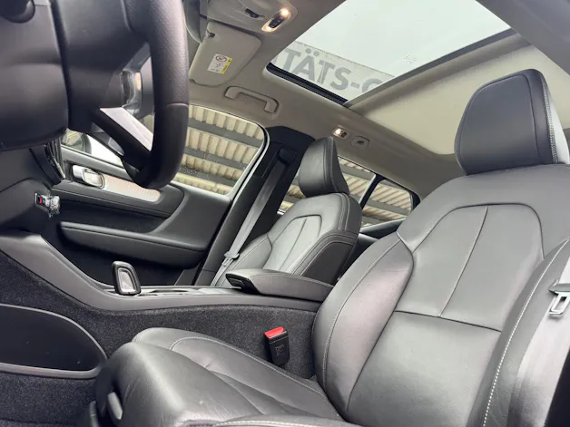 VOLVO XC40 T5 AWD Momentum Geartronic