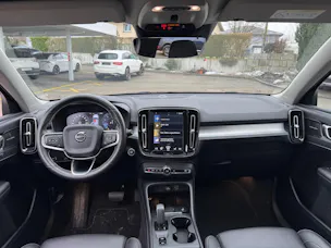 VOLVO XC40 T5 AWD Momentum Geartronic