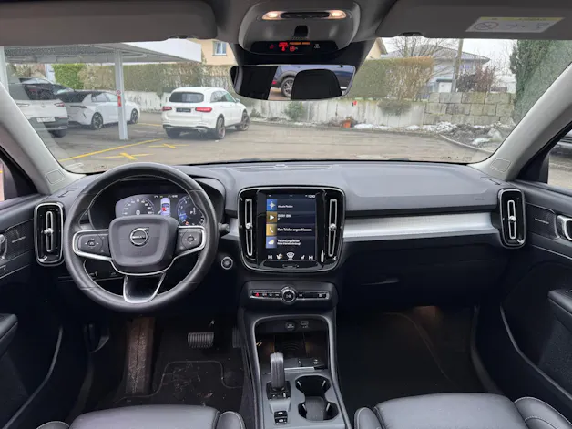 VOLVO XC40 T5 AWD Momentum Geartronic