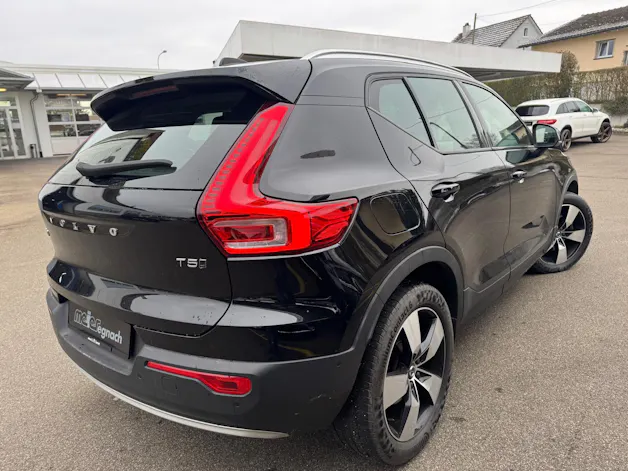VOLVO XC40 T5 AWD Momentum Geartronic