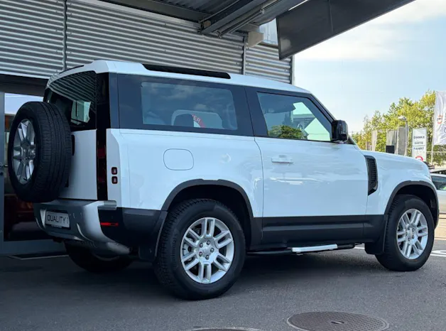 Land Rover Defender 90 3.0 D I6 200 S