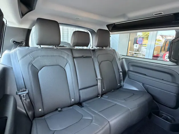 Land Rover Defender 90 3.0 D I6 200 S