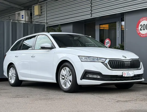 SKODA Octavia Combi 2.0 TDI DSG Ambition
