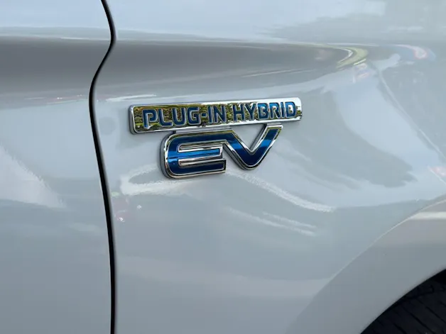 Mitsubishi Outlander 2.4 PHEV Diamond 4WD Automatic