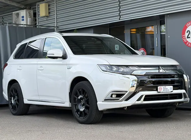 Mitsubishi Outlander 2.4 PHEV Diamond 4WD Automatic