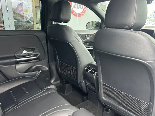 MERCEDES-BENZ GLA 35 AMG 4Matic 8G-Speedshift DCT