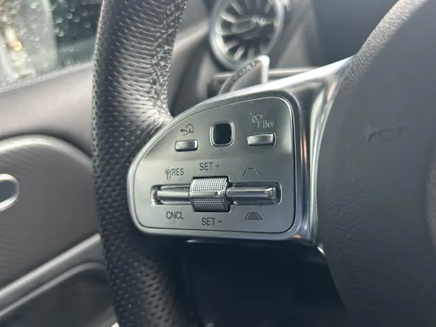 MERCEDES-BENZ GLA 35 AMG 4Matic 8G-Speedshift DCT
