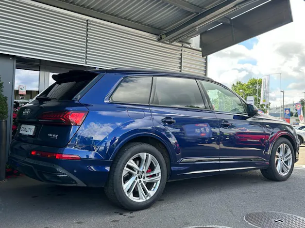 AUDI Q7 50 TDi quattro S line