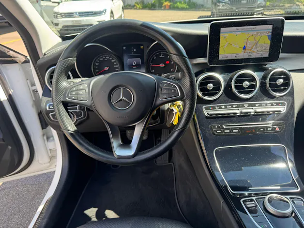 MERCEDES-BENZ C 250 BlueTEC Avantgarde 4Matic 7G-Tronic