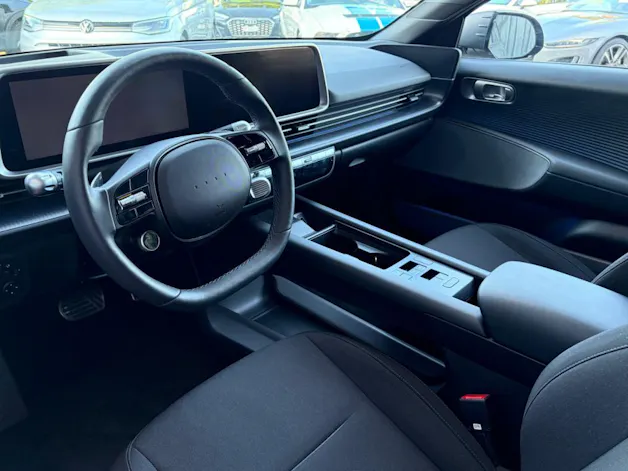 HYUNDAI Ioniq 6 77kWh Amplia