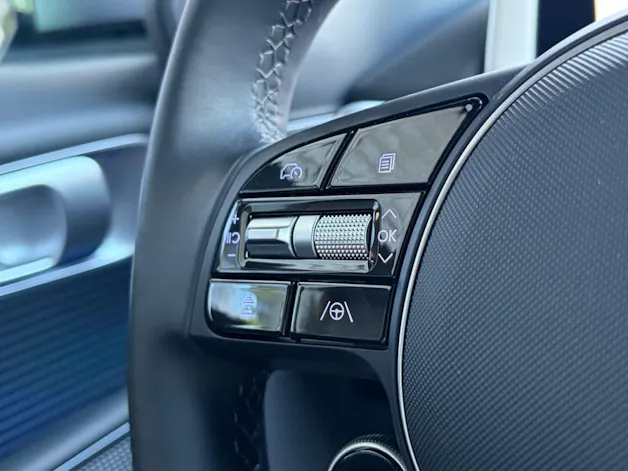 HYUNDAI Ioniq 6 77kWh Amplia