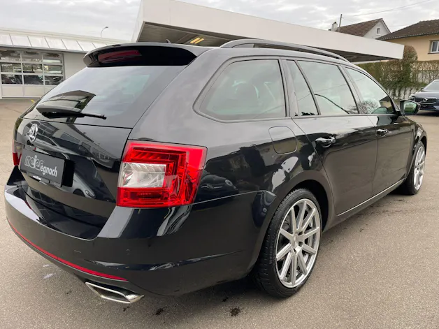 SKODA Octavia Combi 2.0 TDI RS 4x4 DSG