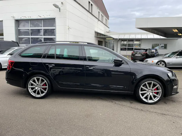 SKODA Octavia Combi 2.0 TDI RS 4x4 DSG
