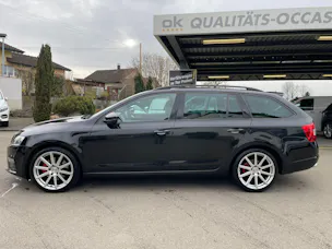 SKODA Octavia Combi 2.0 TDI RS 4x4 DSG