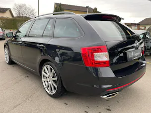 SKODA Octavia Combi 2.0 TDI RS 4x4 DSG