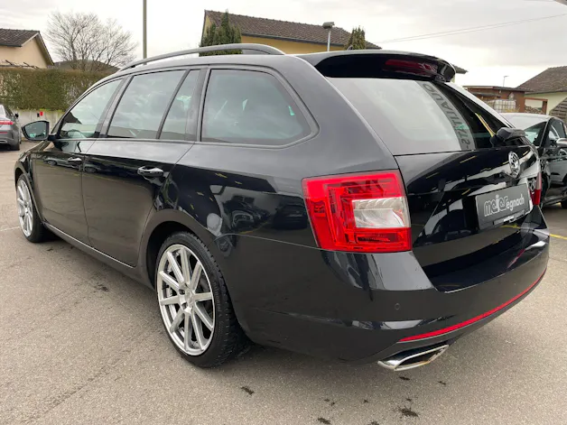 SKODA Octavia Combi 2.0 TDI RS 4x4 DSG
