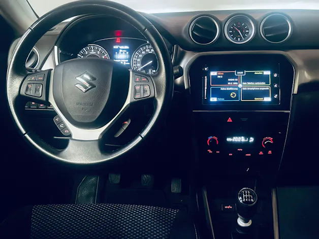 Suzuki Vitara 1.4 Boosterjet Compact + Hybrid 4x4