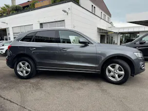 AUDI Q5 2.0 TDI quattro S-tronic