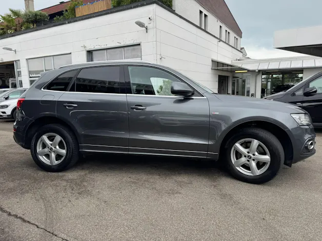 AUDI Q5 2.0 TDI quattro S-tronic
