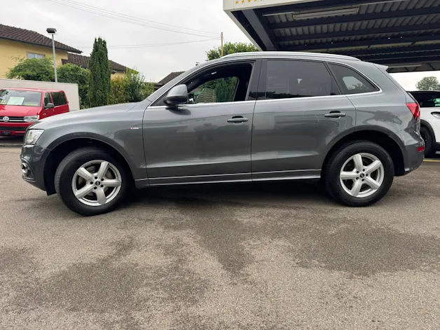 AUDI Q5 2.0 TDI quattro S-tronic