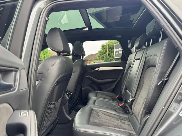 AUDI Q5 2.0 TDI quattro S-tronic