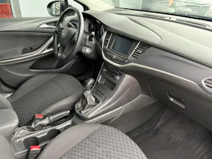 OPEL Astra Sports Tourer 1.2i Turbo Edition