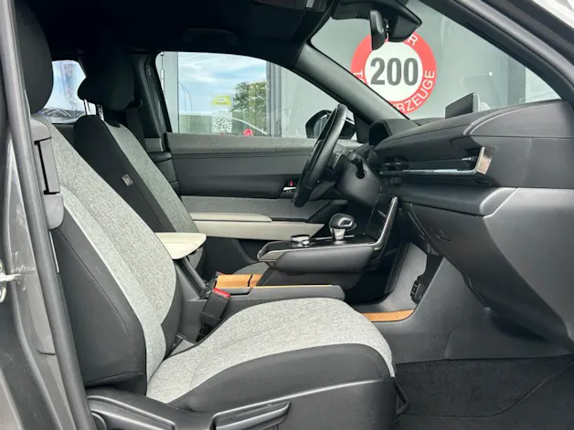MAZDA MX-30 e-Skyactiv Exclusive Line