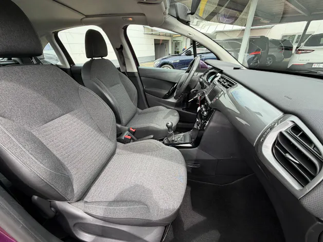 CITROEN C3 1.2i PureTech Sélection