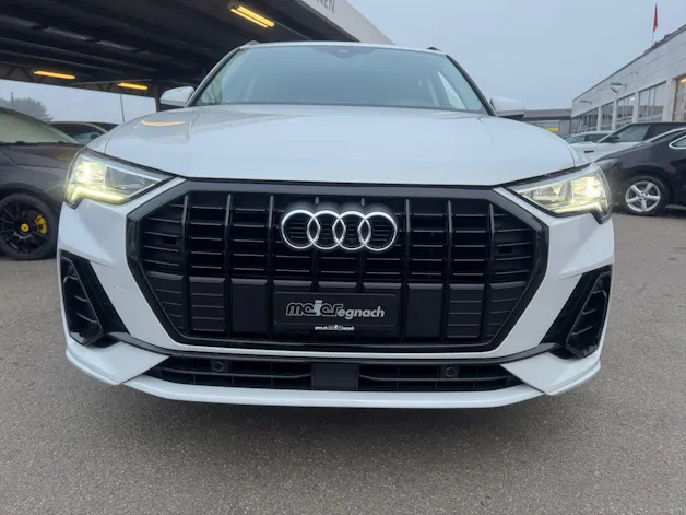 AUDI Q3 35 TFSI S line Attraction S-tronic