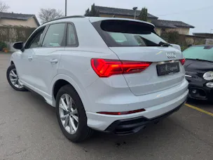 AUDI Q3 35 TFSI S line Attraction S-tronic
