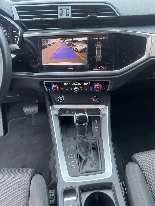 AUDI Q3 35 TFSI S line Attraction S-tronic