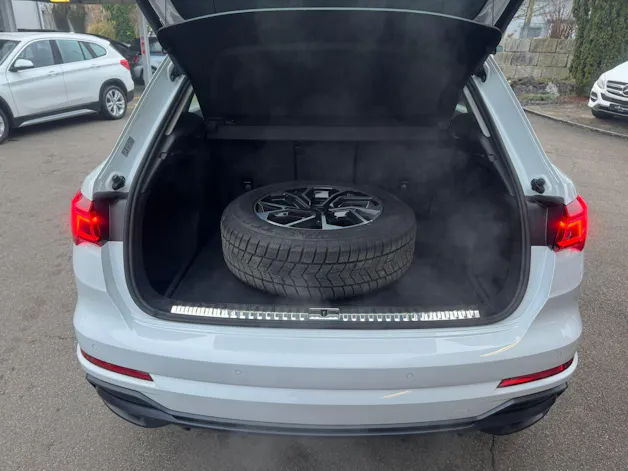 AUDI Q3 35 TFSI S line Attraction S-tronic