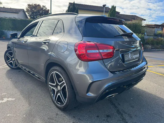 MERCEDES-BENZ GLA 250 AMG Line 4Matic 7G-DCT