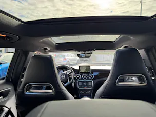 MERCEDES-BENZ GLA 250 AMG Line 4Matic 7G-DCT