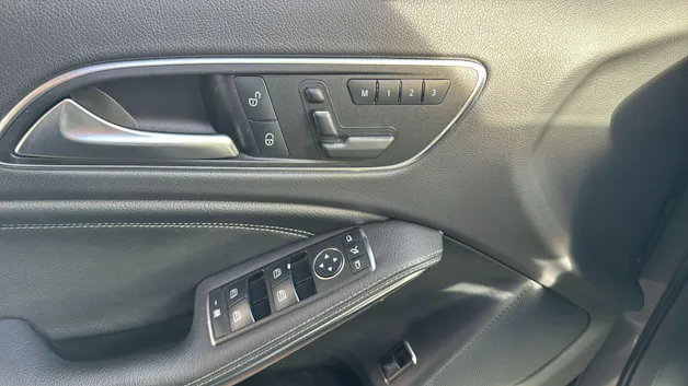 MERCEDES-BENZ GLA 250 AMG Line 4Matic 7G-DCT