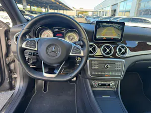 MERCEDES-BENZ GLA 250 AMG Line 4Matic 7G-DCT