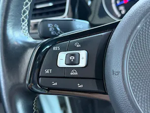 VW Golf VII 2.0 TSi R 4M