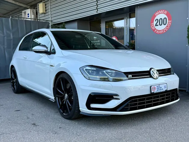 VW Golf VII 2.0 TSi R 4M