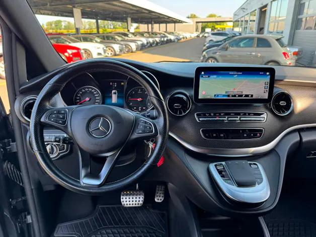 MERCEDES-BENZ V 300 d lang Avantgarde 4Matic 9G-Tronic