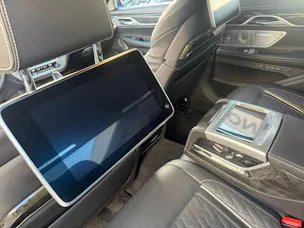 BMW 750i xDrive Steptronic