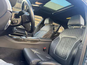BMW 750i xDrive Steptronic