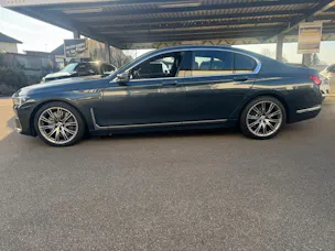 BMW 750i xDrive Steptronic