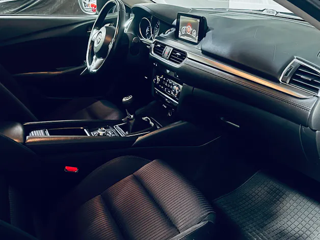 MAZDA 6 Sportwagon 2.2 D 16V Ambition