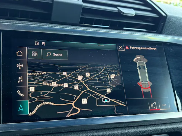 AUDI Q3 40 TFSI S line quattro S-tronic