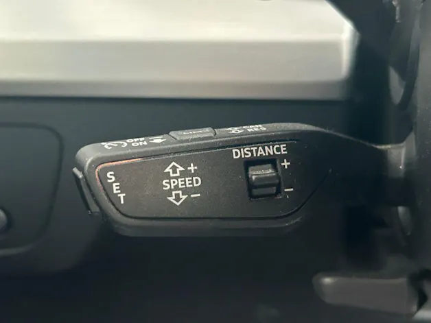 AUDI Q5 40 TDi S line quattro