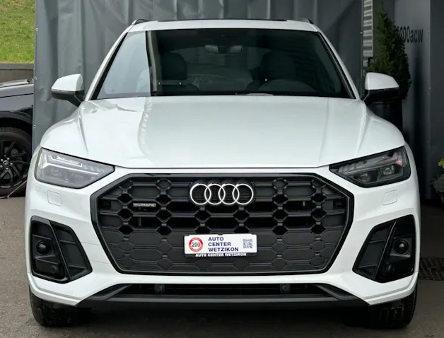 AUDI Q5 40 TDi S line quattro