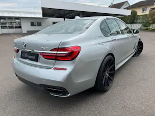 BMW 750i xDrive Steptronic