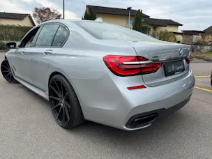 BMW 750i xDrive Steptronic