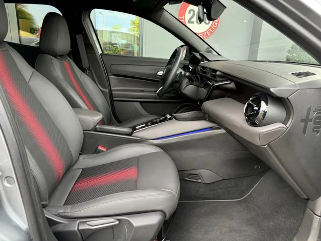 ALFA ROMEO Junior 1.2 48V Hybrid Speciale